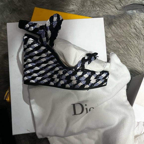 DIOR Sandals - Picture 5 of 7